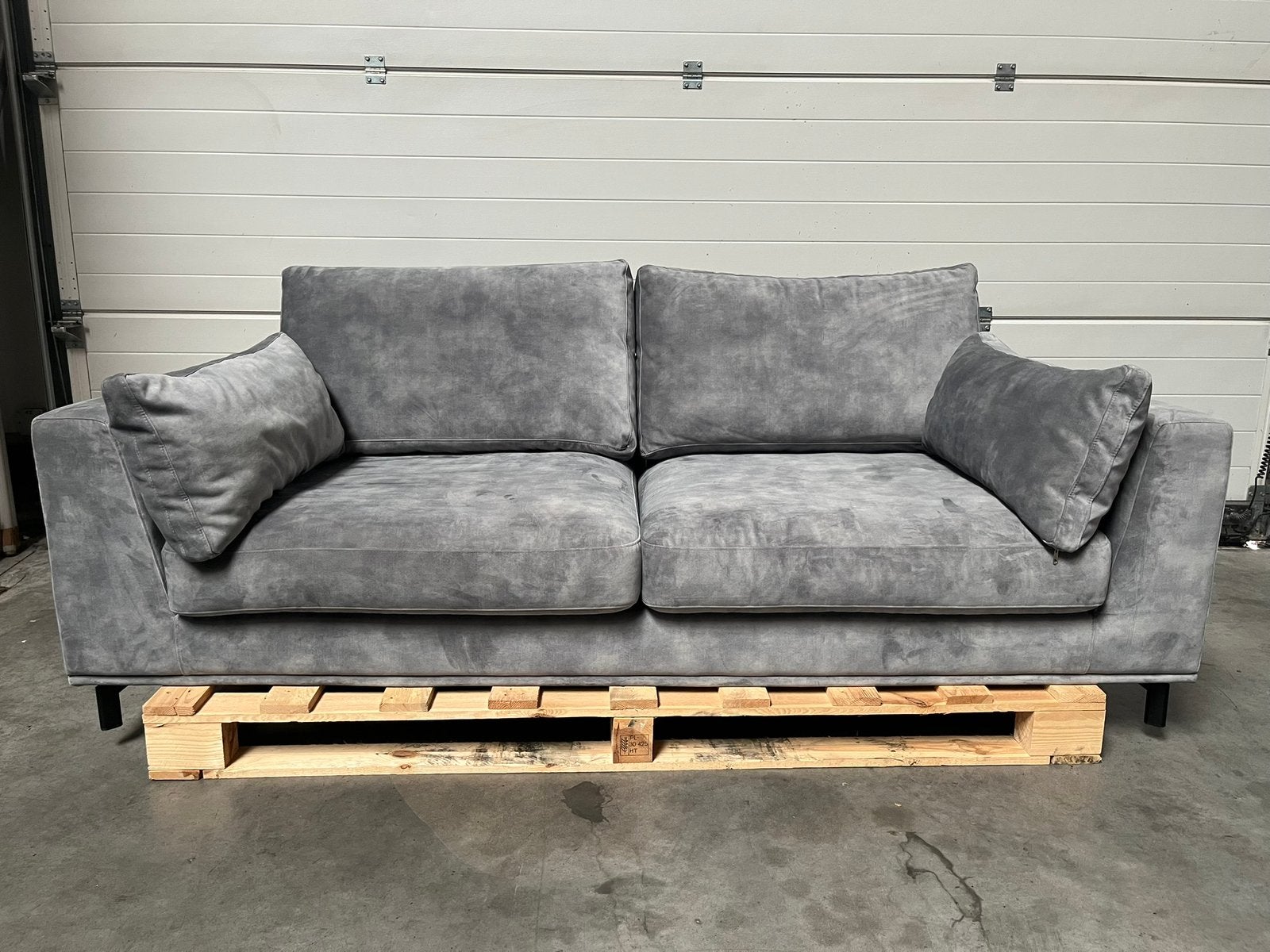 Splinternieuw! 2,5-zits bank - Room 108- Carmen -Adore Steel, Ophalen, 75 tot 100 cm, Rechte bank, Stof