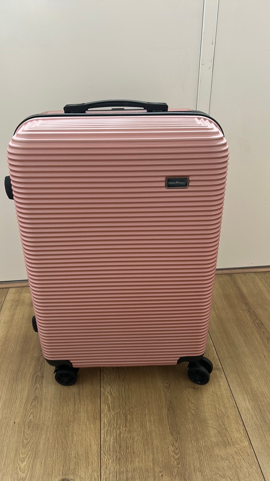 Koffer roze nieuw, Ophalen, Nieuw, Hard kunststof, 60 tot 70 cm