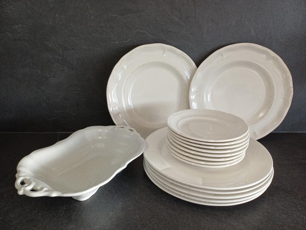 Stapel Oud Serviesgoed Borden Schaal etc. voor € 10, Huis en Inrichting, Keuken | Servies, Ophalen, Overige stijlen, Bord(en)