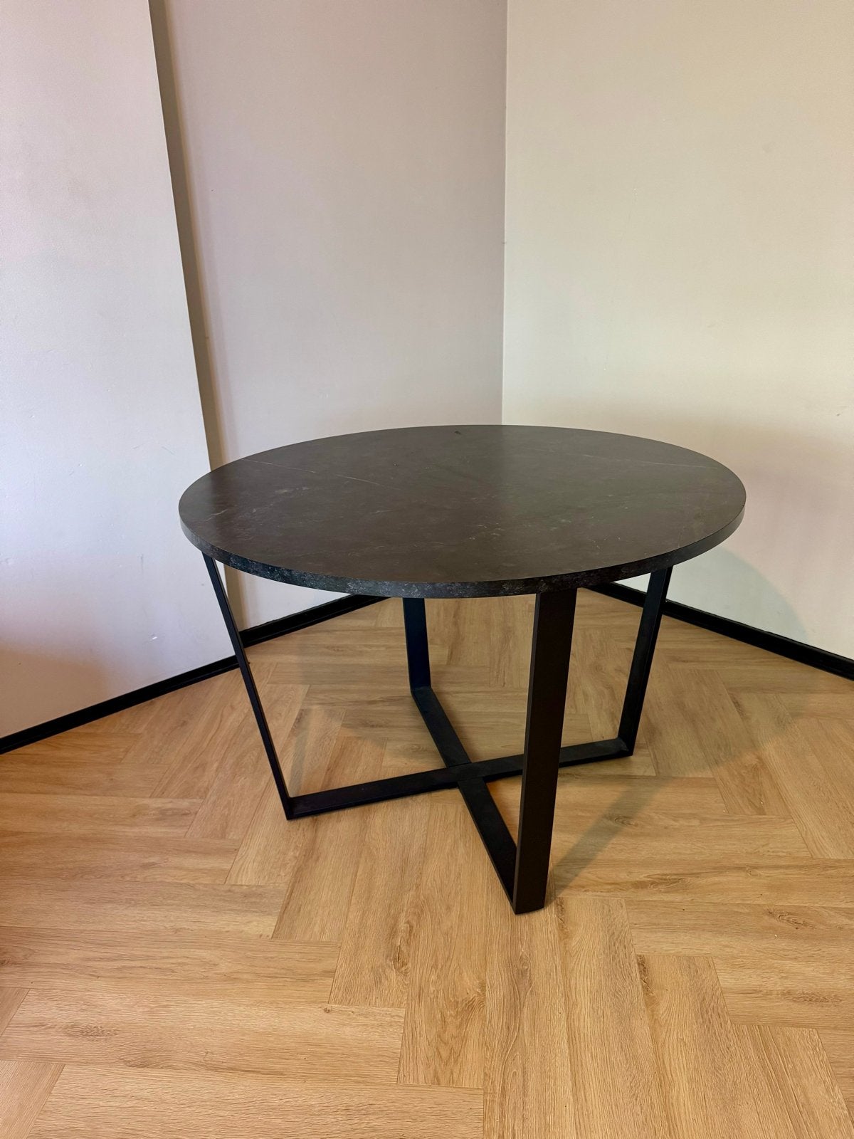 Ronde tafel marmerlook met stalen poten (Ø 110 cm), Huis en Inrichting, Ophalen, Gebruikt, 100 tot 150 cm, Rond