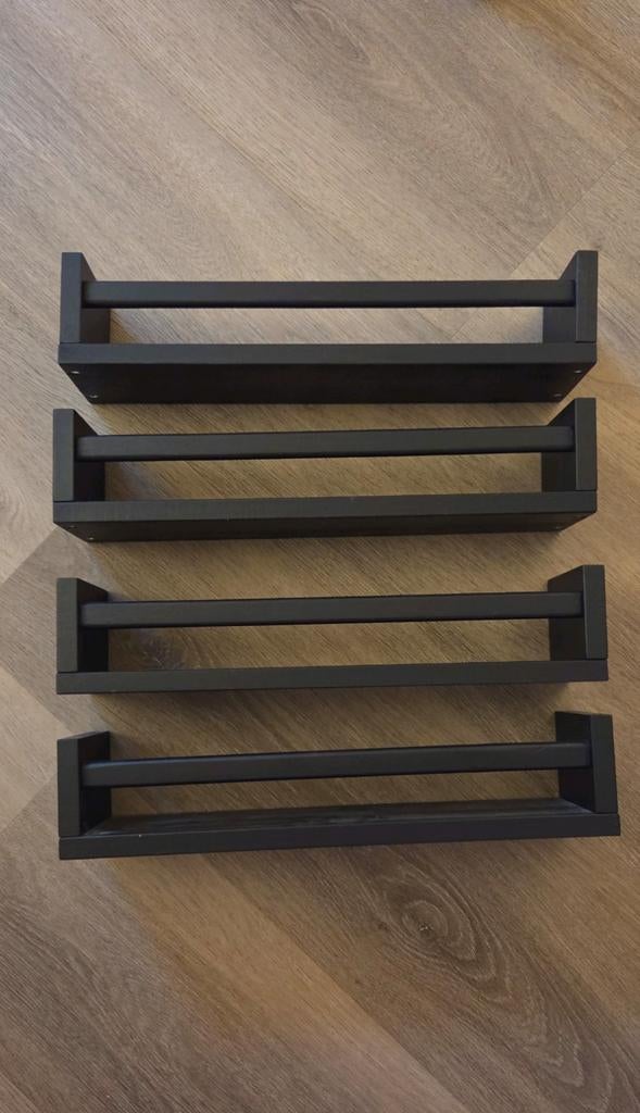 4 wandrekjes ikea, Ophalen, Gebruikt