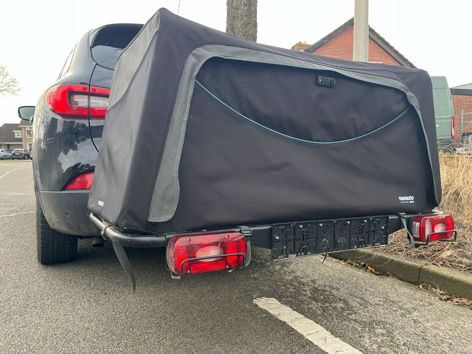 Trekhaak bagagebox 500 liter. Te huur, Auto diversen, Aanhangers en Bagagewagens, Ophalen, Zo goed als nieuw
