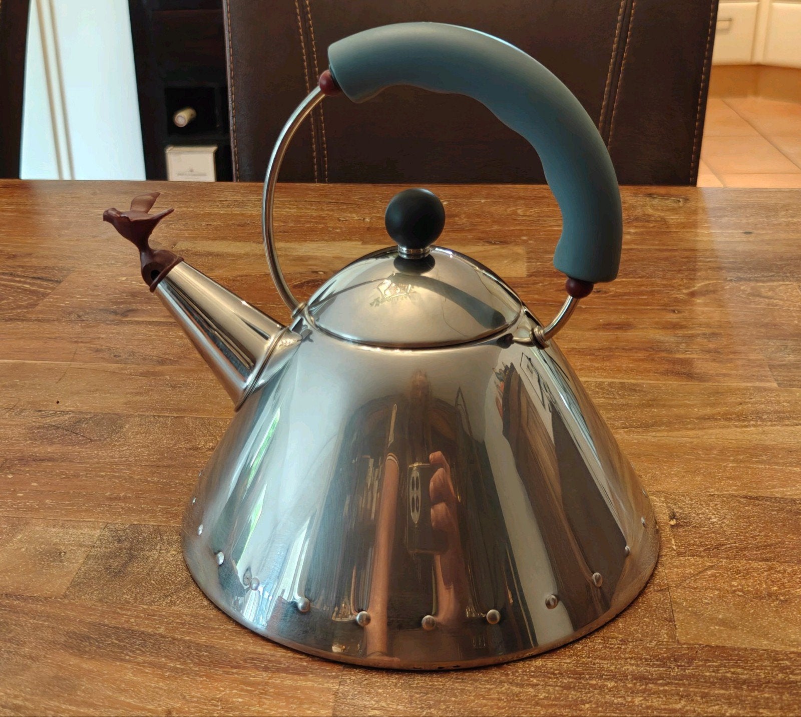 Alessi fluitketel Michael Graves - iconisch design, Theepot/fluitketel, Ophalen of Verzenden, Gebruikt, Blauw