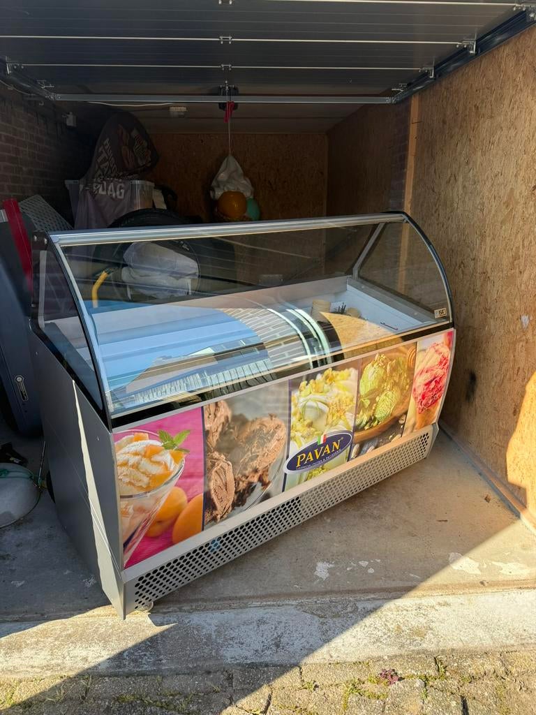 Schepijs vitrine, Ophalen, Gebruikt, 60 tot 90 cm, 140 tot 160 cm