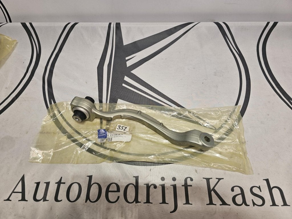 Nieuwe linker draagarm W212 E-Klasse A2123302911 [352], Niet ingevuld, Mercedes-Benz, Niet ingevuld, Nieuw
