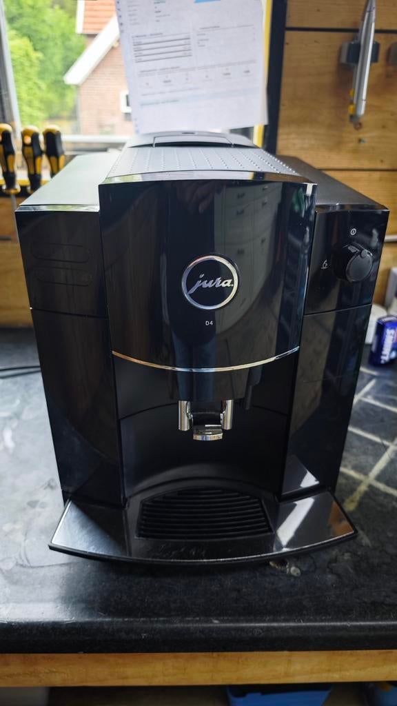 Jura D4 piano black met garantie?, Ophalen, Afneembaar waterreservoir, Dereparatiewinkel.nl, 10 kopjes of meer