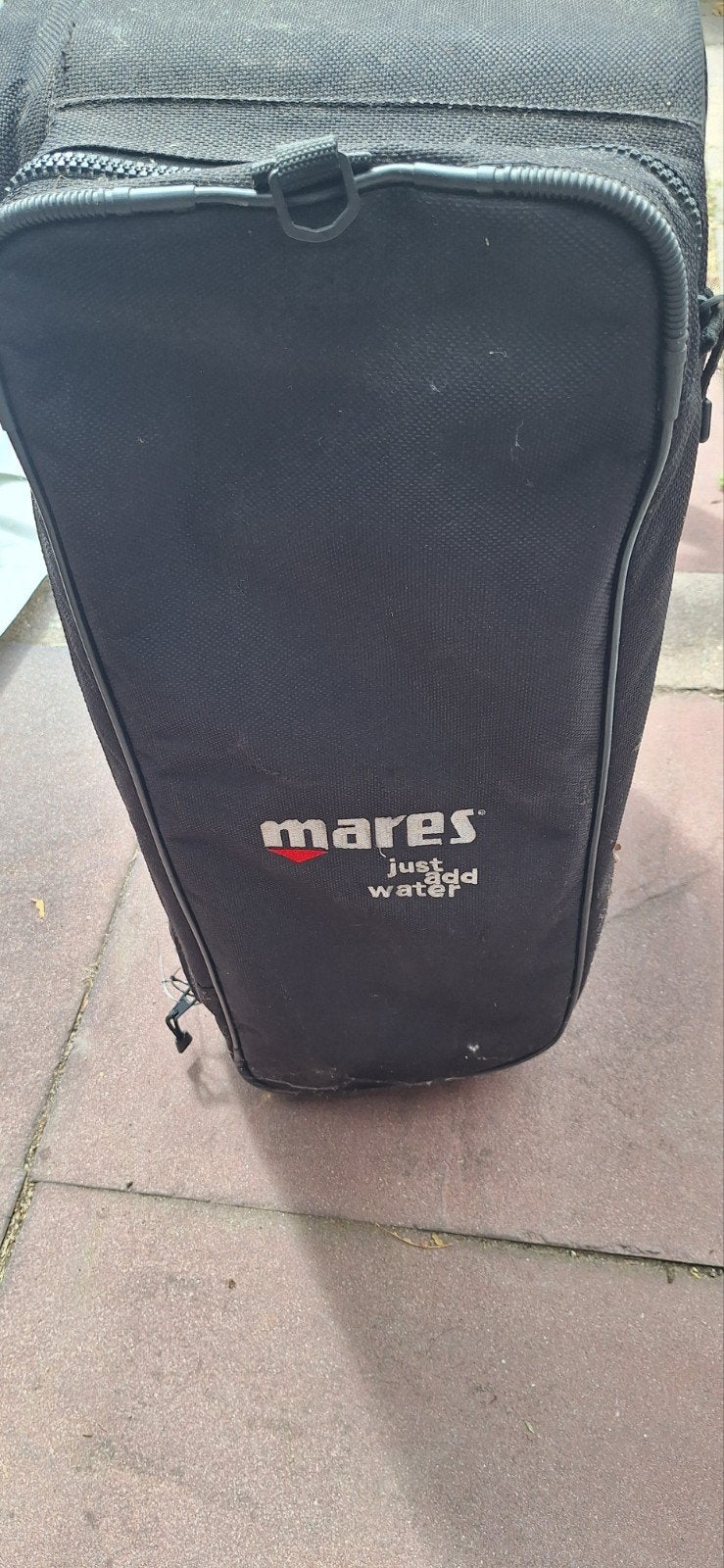 Mares duikkoffer met wat duikspullen., Watersport en Boten, Ophalen, Gebruikt, Overige typen
