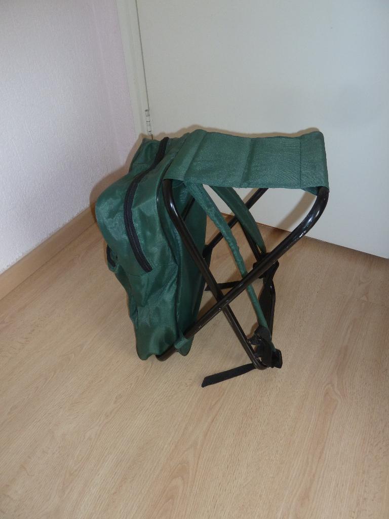 Rugtas met uitklapbaar Krukje, Ophalen, Gebruikt, Rugzak