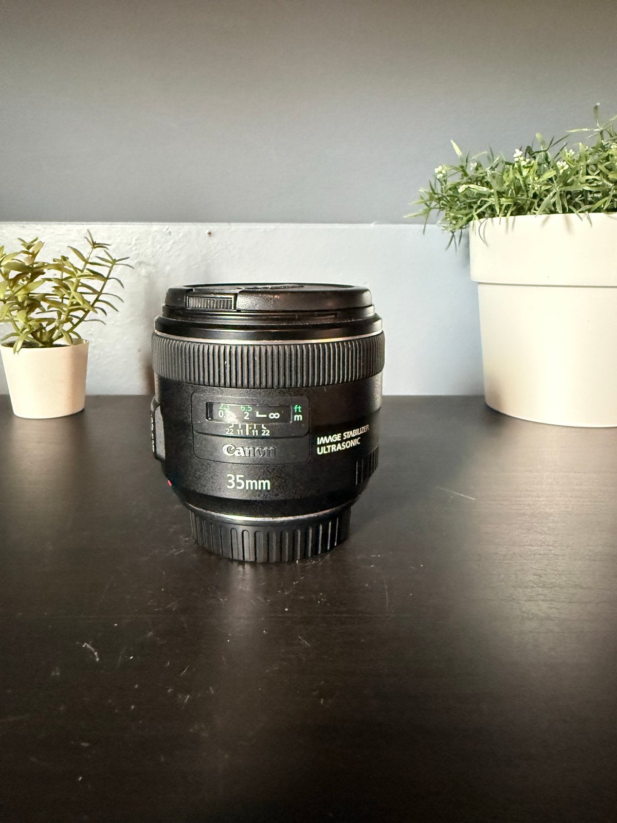 Canon EF 35mm f/2 IS USM Lens - Zo goed als nieuw, Canon, Autofocus, Ophalen of Verzenden, Zo goed als nieuw