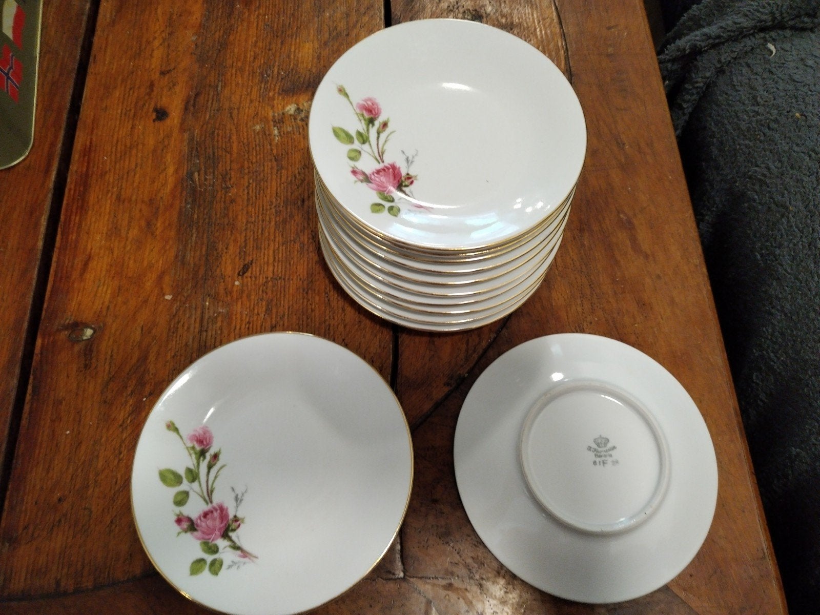 Vintage set porseleinen bordjes van Kronester Bavaria, Antiek en Kunst, Antiek | Servies compleet, Ophalen of Verzenden