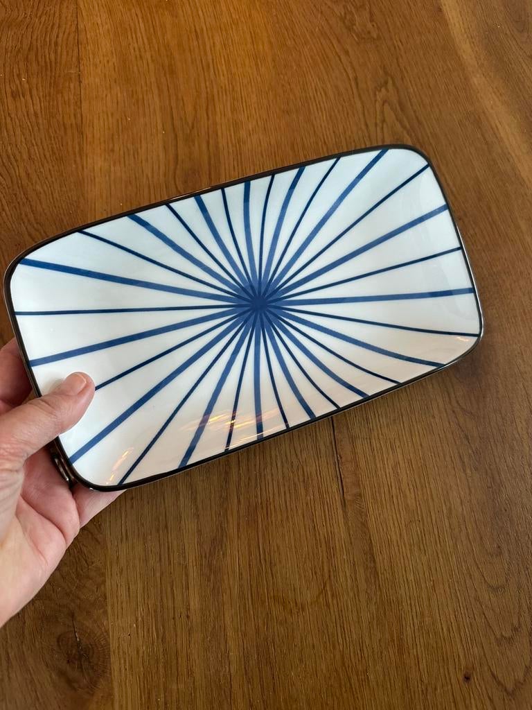 Te koop blauw wit langwerping schaaltje Riverdale, Ophalen of Verzenden