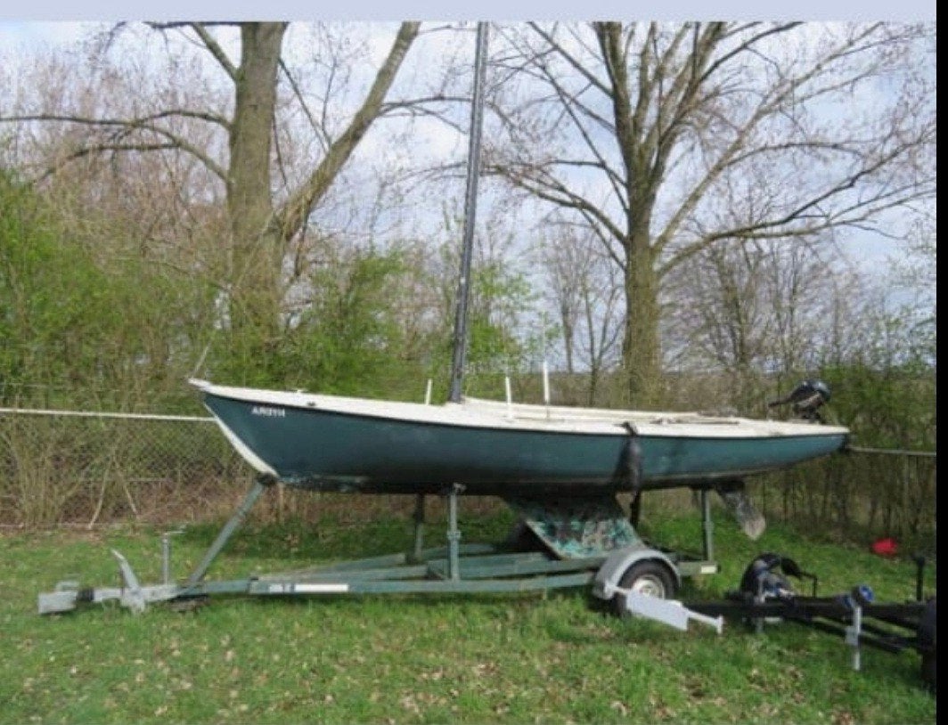 Gezocht kielboottrailer.   Gevraagd voor vervoer kielboot, Ophalen, Gebruikt