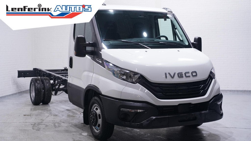 Iveco Daily 50x Voorraad diverse uitvoeringen 140/180/210 pk, Auto's, Automaat, 4 cilinders, Iveco, 179 pk