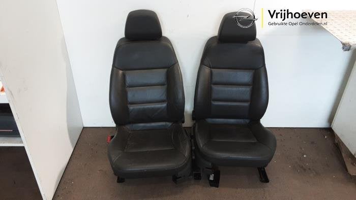 Bekleding Set (compleet) van een Opel Vectra (Vectra C 02-), Gebruikt, -, -, Opel