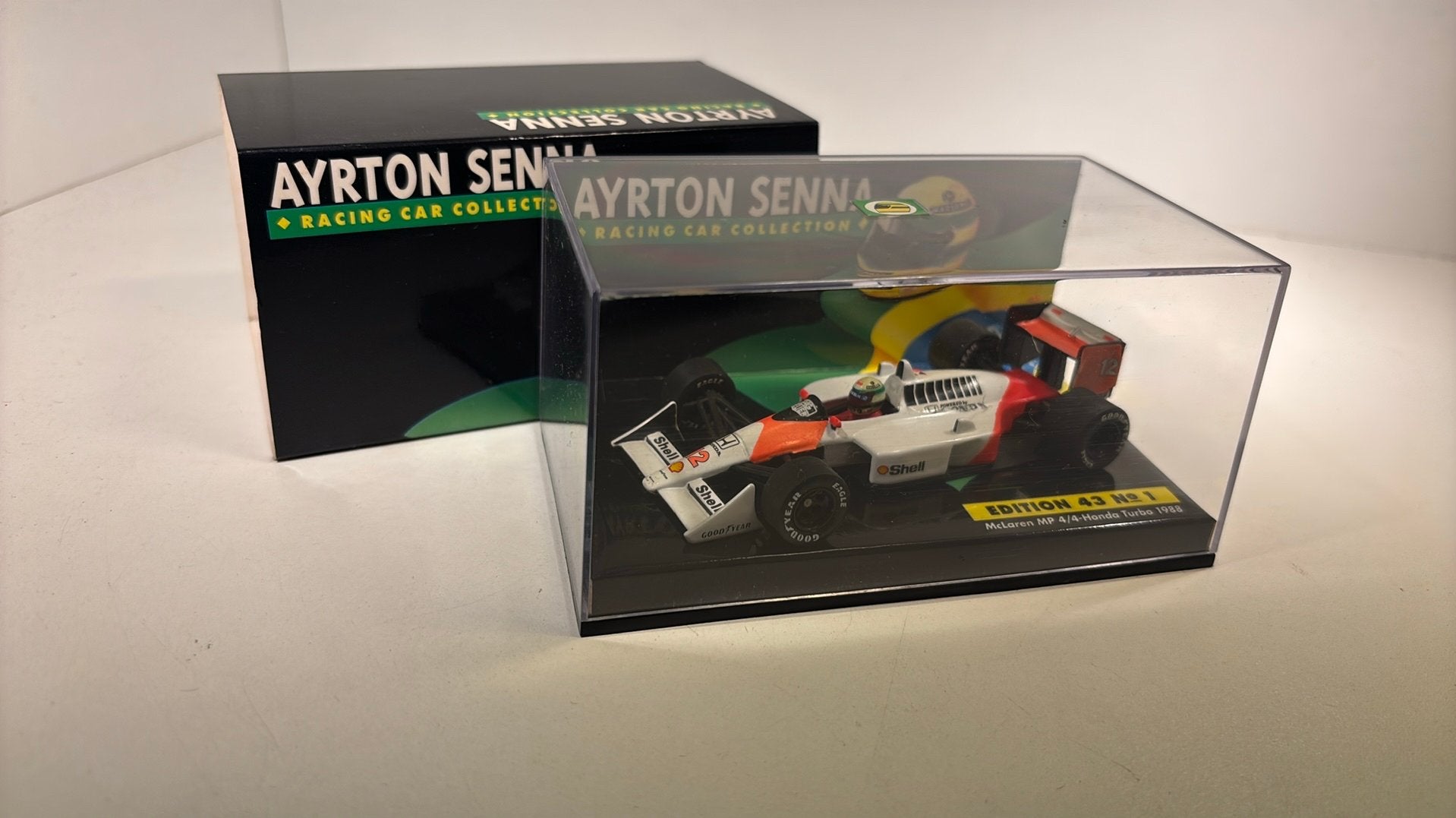 F1 McLaren mp4/4 honda turbo 1988 ayrton senna minichamps, Hobby en Vrije tijd, Modelauto's | 1:43, Auto, Ophalen of Verzenden