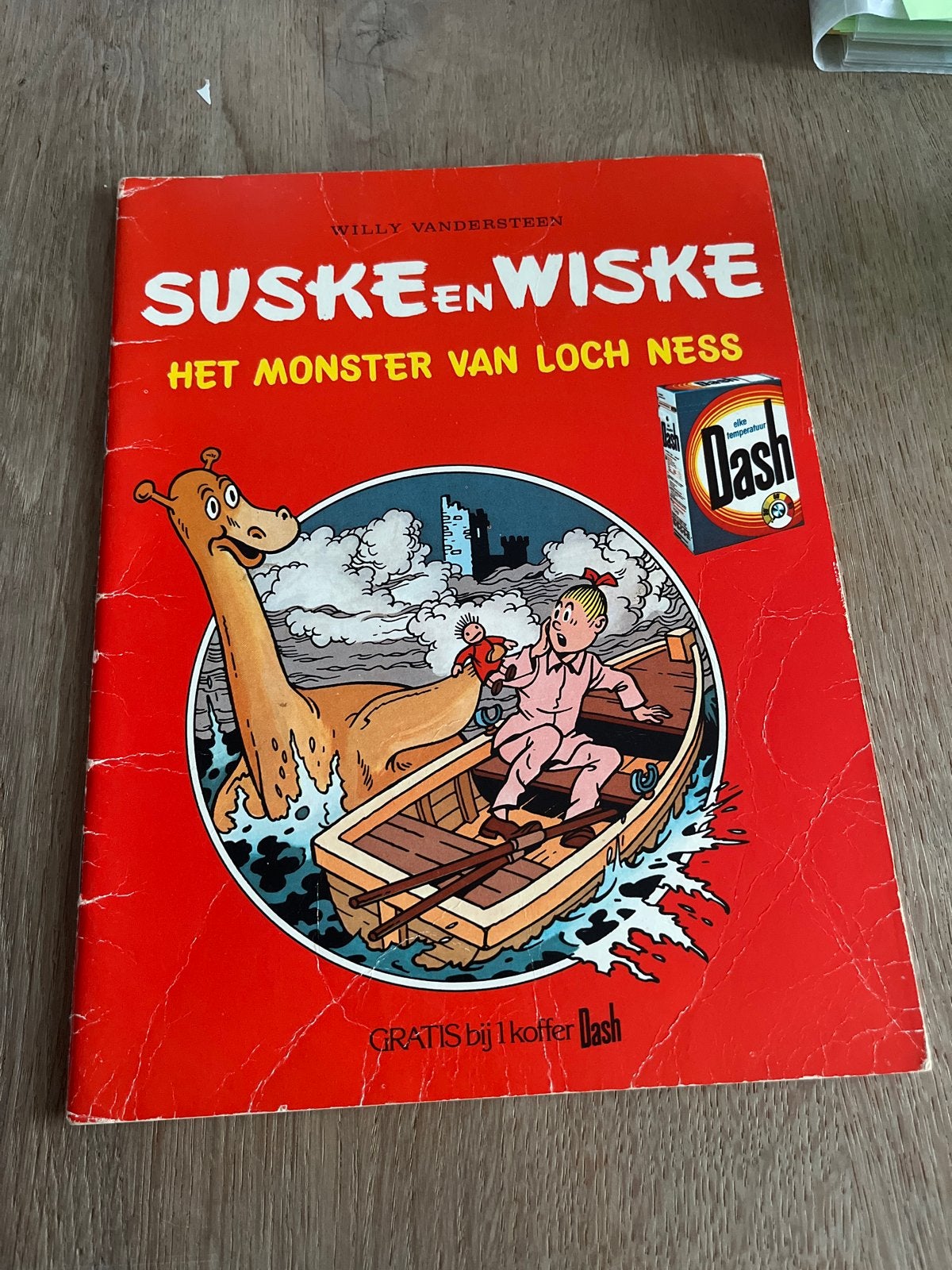 Suske en Wiske: Het Monster van Loch Ness (Gratis bij Dash), Eén stripboek, Ophalen of Verzenden, Gelezen