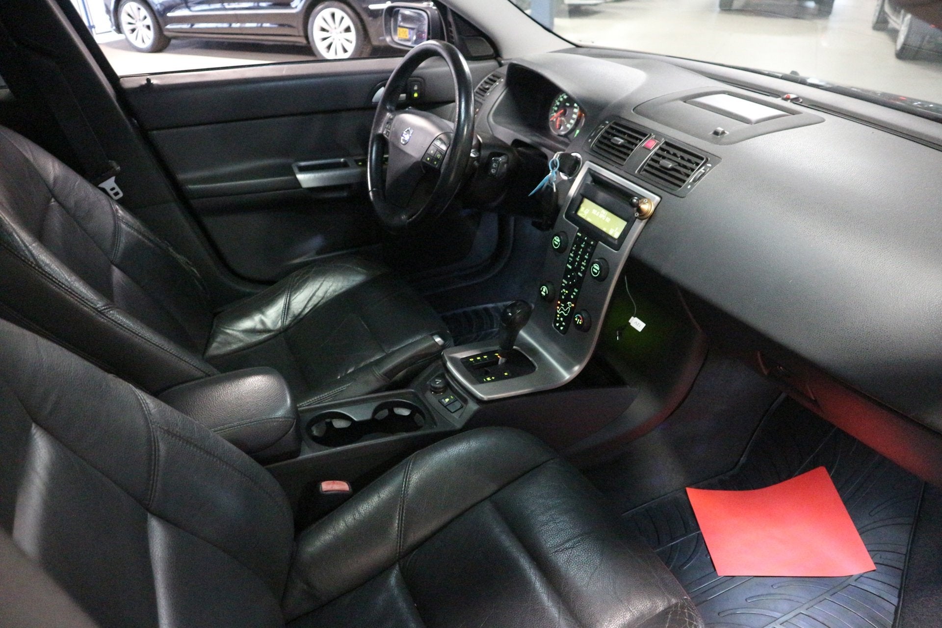 Volvo V50 2.5 T5 AWD Summum / Schuifdak / APK 8 2027 ! ! !, Automaat, Gebruikt, 700 kg, Vierwielaandrijving