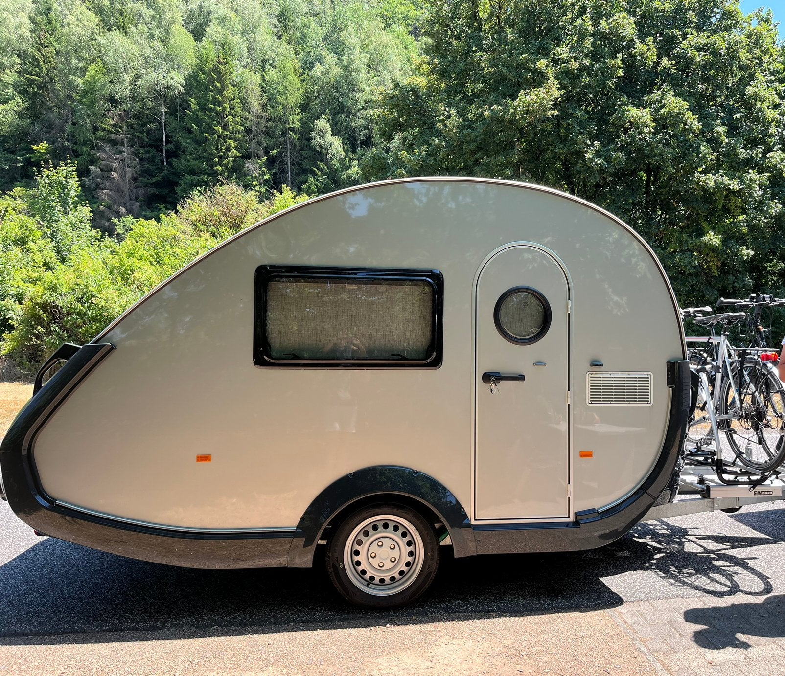 Caravan T@B 320, Caravans en Kamperen, Rondzit, Tot en met 2, Particulier, Lengtebed