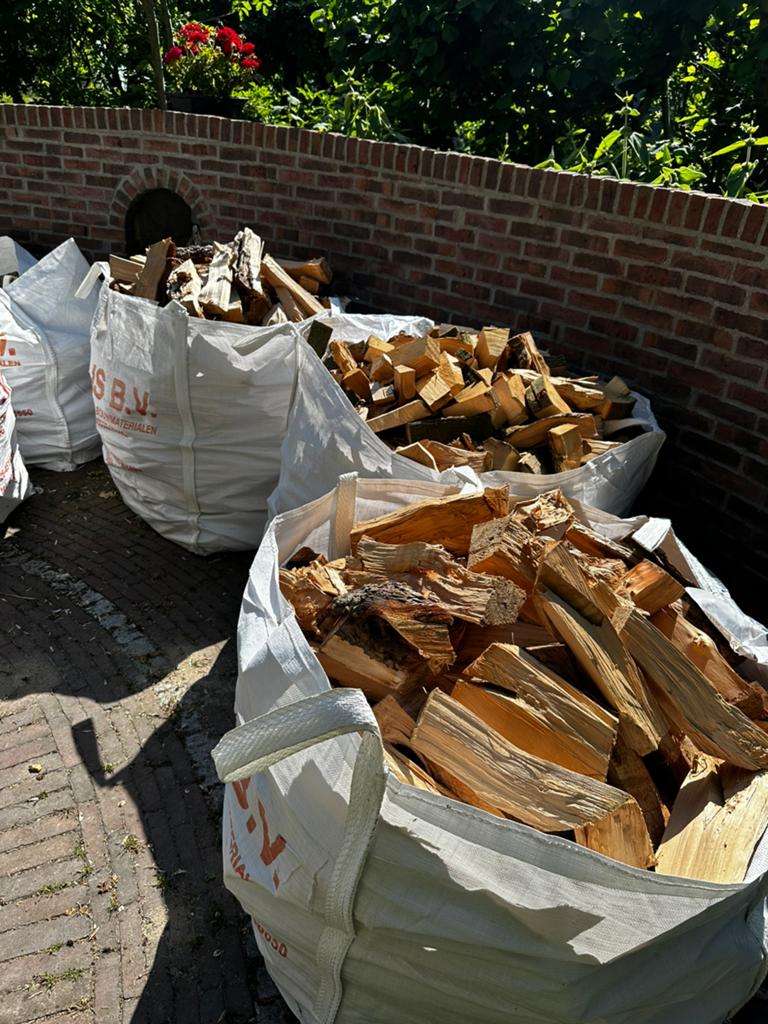 Vers gekloofd wilgenhout, Tuin en Terras, Haardhout, Minder dan 3 m³, Ophalen