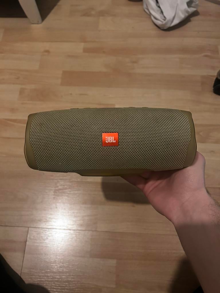 Jbl charge 4, Ophalen of Verzenden, Zo goed als nieuw, Overige typen, JBL