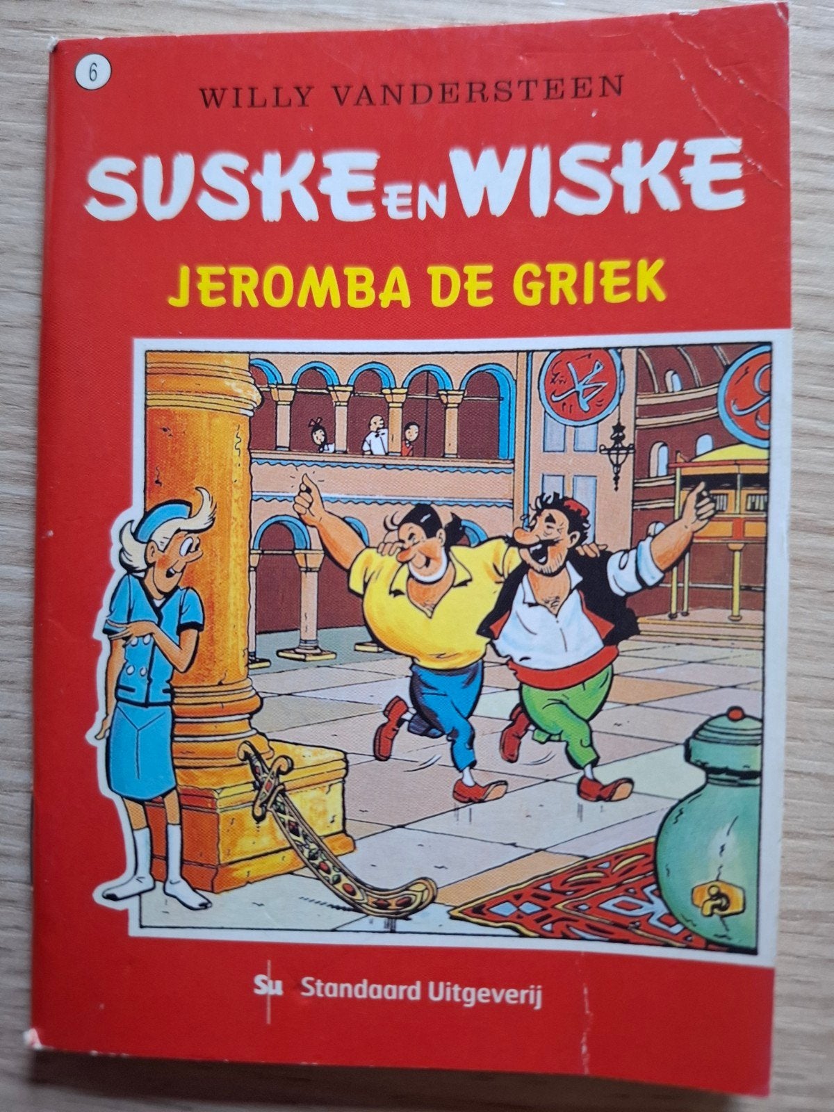 Suske en Wiske Jeromba de Griek nr.6 mini form. 9 bij 13 cm, Eén stripboek, Ophalen of Verzenden, Gelezen