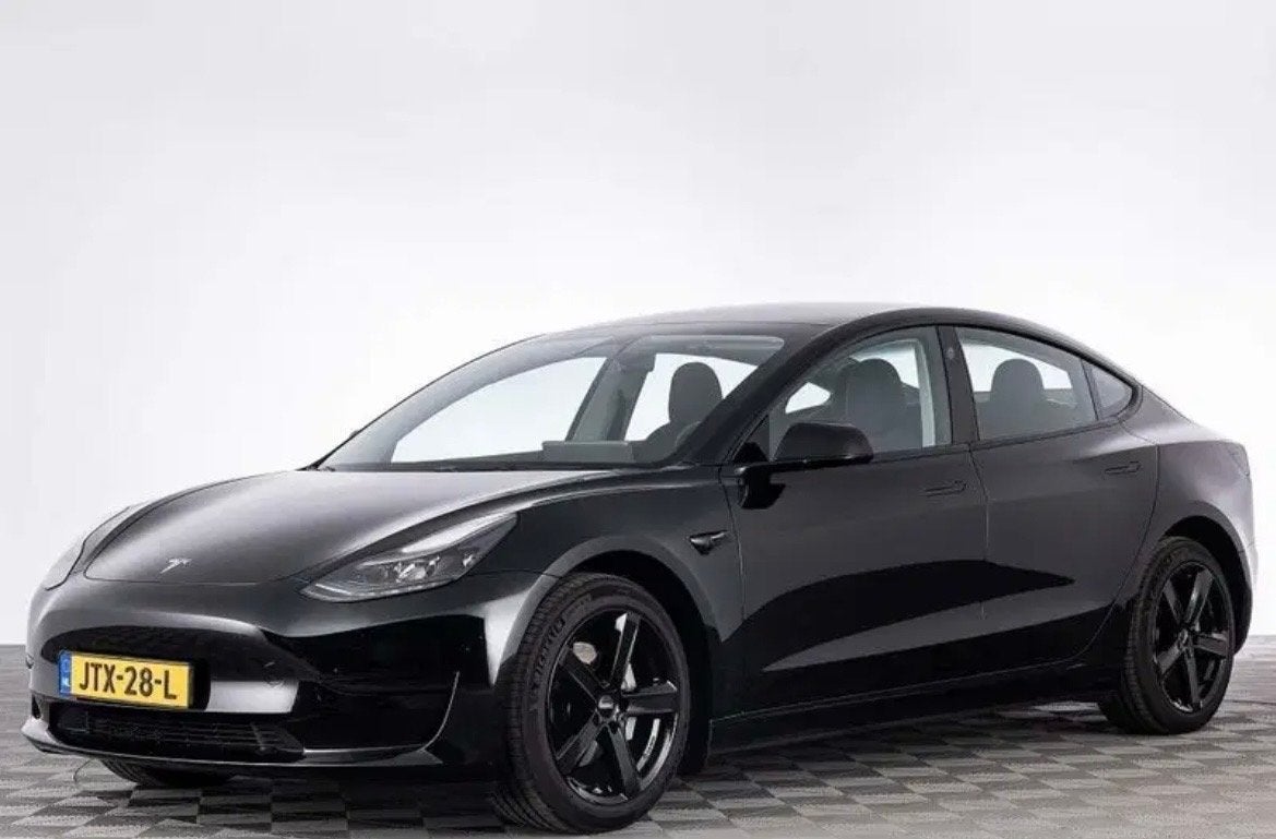 Tesla Model 3 2023 Zwart | 16% bijtelling, Auto's, Automaat, Achterwielaandrijving, Zwart, Elektrisch