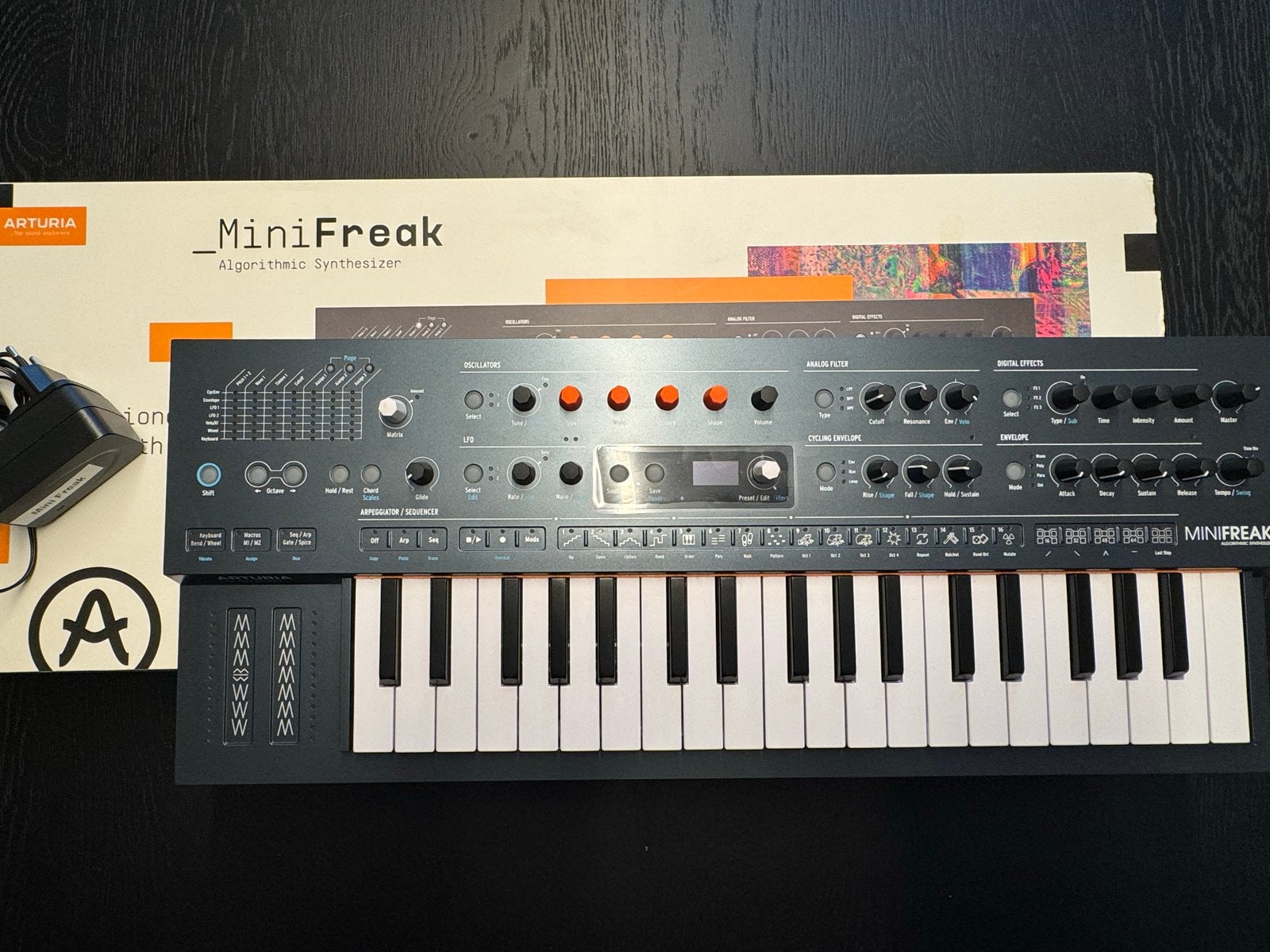 Arturia MiniFreak zo goed als nieuwe, Muziek en Instrumenten, Ophalen, Zo goed als nieuw, Overige aantallen, Overige merken
