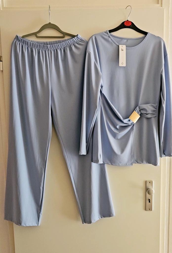 Nieuw nieuwe set pak van new collection maat one size, Kleding | Dames, Huispakken, Ophalen, Nieuw, Maat 38/40 (M)
