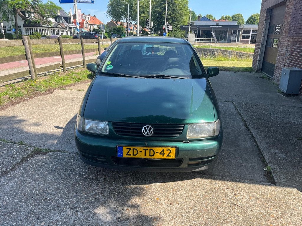 Volkswagen Polo 1.6 AUTOMAAT elec ramen (bj 1999), Auto's, Stof, Volkswagen, Origineel Nederlands, Bedrijf