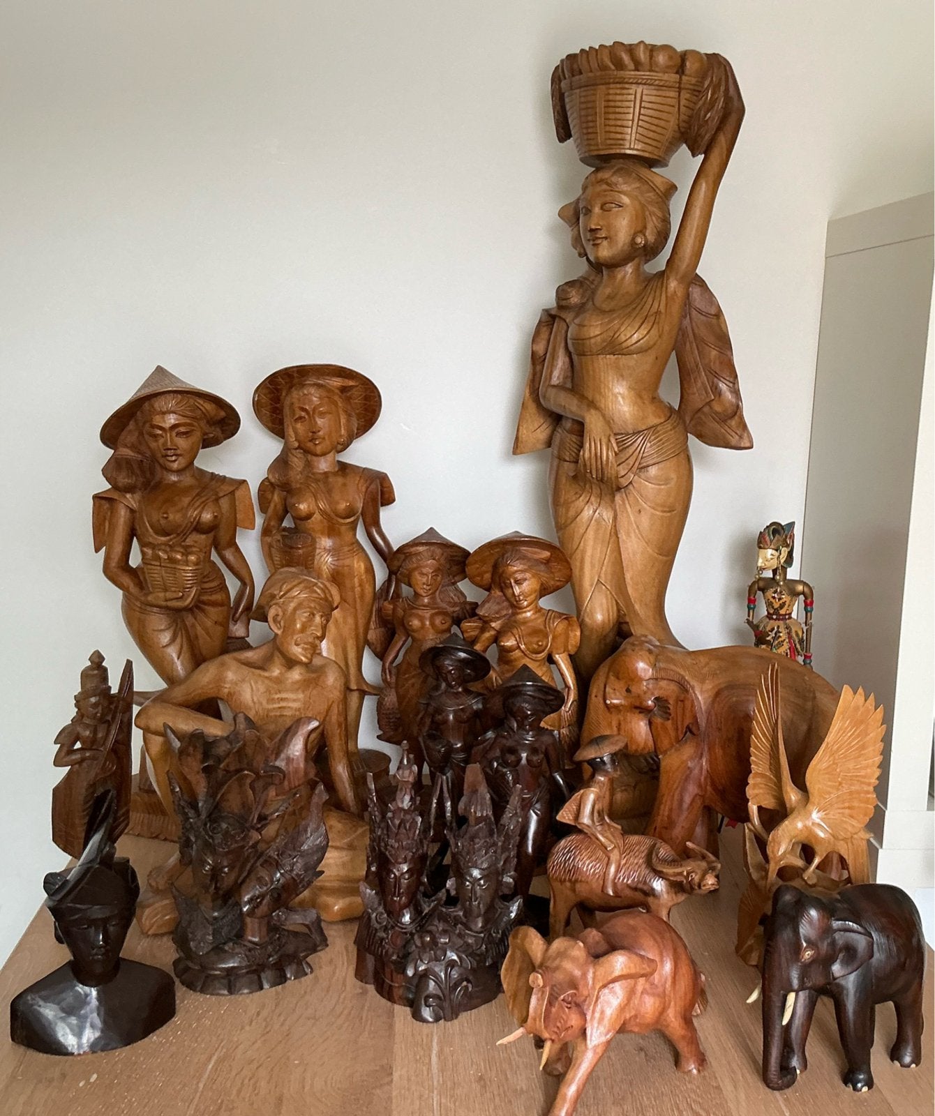 Partij Indonesische beelden, Antiek en Kunst, Ophalen of Verzenden, Natuurlijk materiaal, Houtsnijwerk, Overige onderwerpen