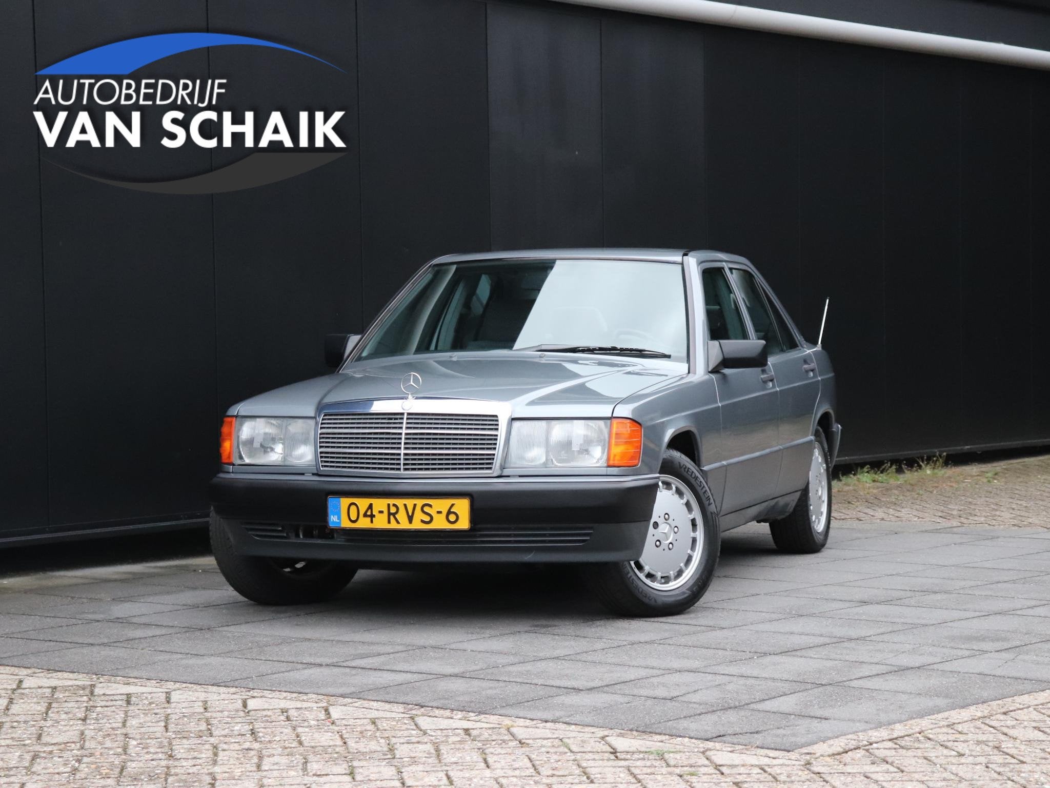 Mercedes-Benz 190-serie 2.6 E | AUT. | SCHUIFDAK | TREKHAAK, Automaat, Gebruikt, 2597 cc, 160 pk