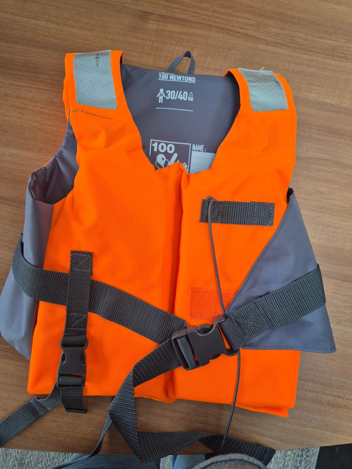 Tribord zwemvest 100 Newtons voor 30-40 kg, Ophalen of Verzenden, Zo goed als nieuw, Reddingsvest of Zwemvest, Tribord