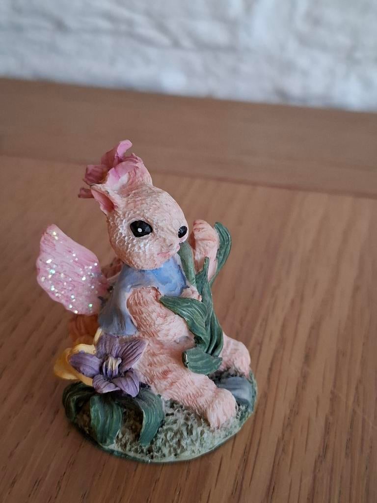 Eekhoorn elfje. Regency Fine Arts. Woodland Fairy Collection, Verzamelen, Beelden en Beeldjes, Ophalen of Verzenden, Zo goed als nieuw