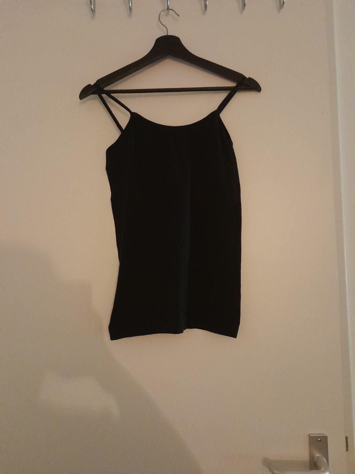Zwart hemdje met spaghettibandjes - Maat L/XL, Zeeman, Zwart, Maat 42/44 (L), Ophalen of Verzenden