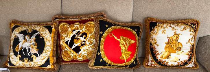 Unieke Set 4x Vintage Gianni Versace Home Kussens, Huis en Inrichting, Woonaccessoires | Kussens, Ophalen of Verzenden, Zo goed als nieuw