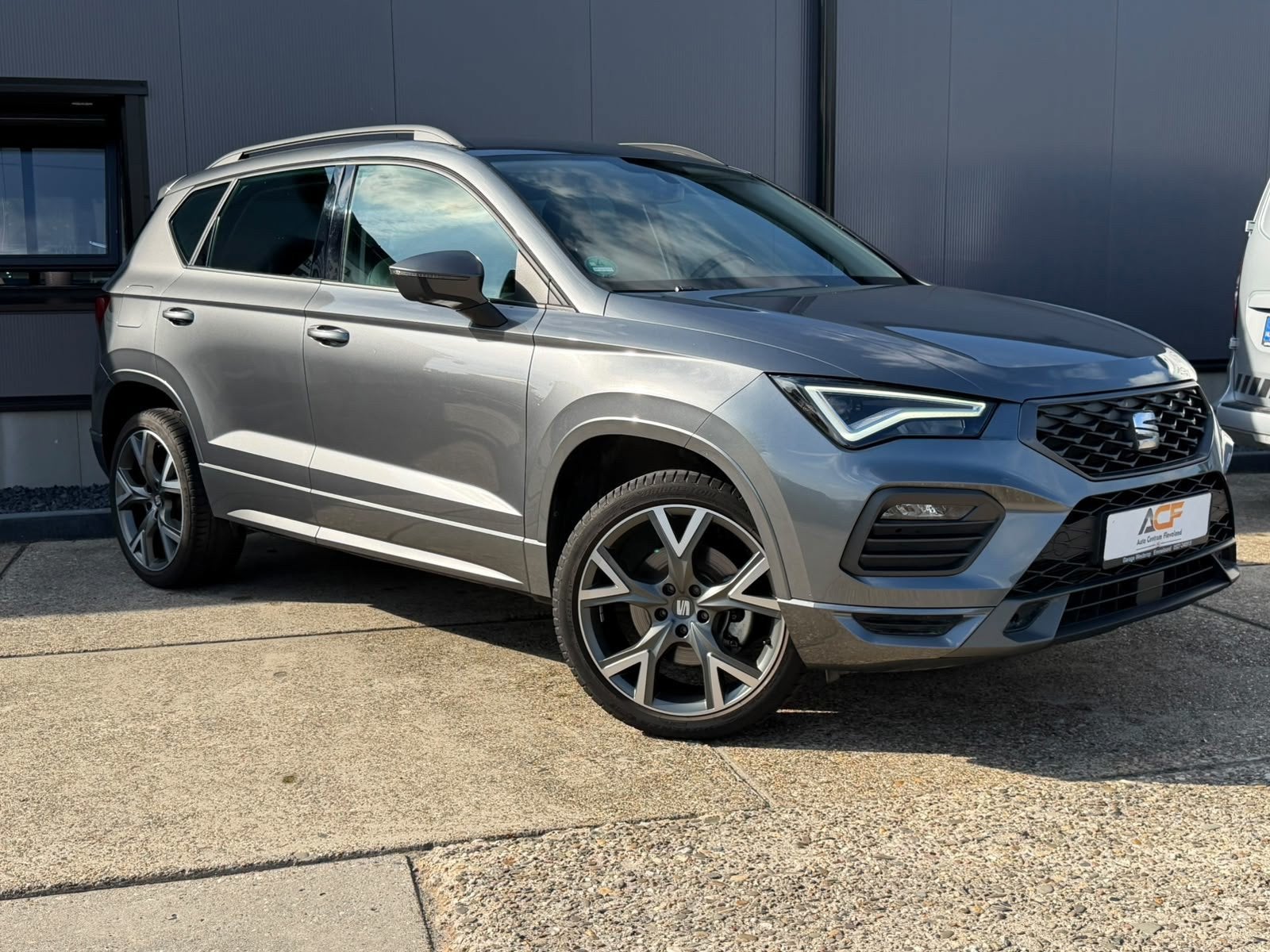 Seat Ateca 1.5 TSI FR 150 pk DSG Bus Int / volle uitvoering, Auto's, Dealer onderhouden, 15 km/l, Zwart, 4 cilinders