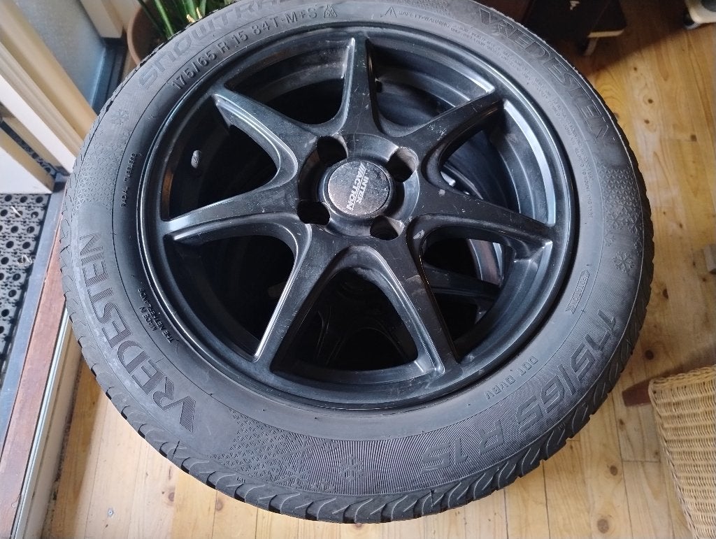 R15 175 65 winterbanden, 6J et38 4gats 60,1, Ophalen, Gebruikt, 15 inch, 175 mm