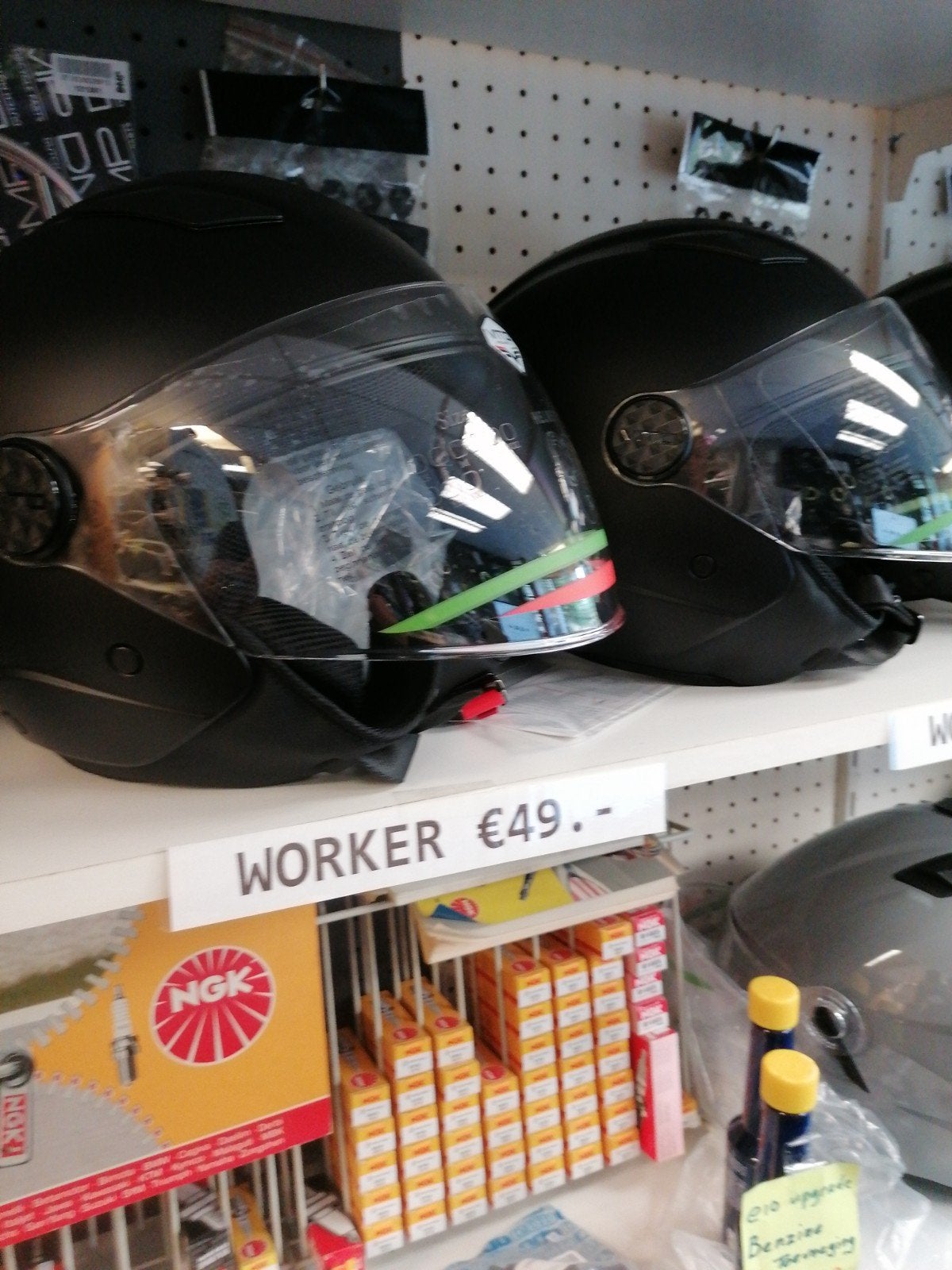 Helmen scooter motor snorscooter, Ophalen
