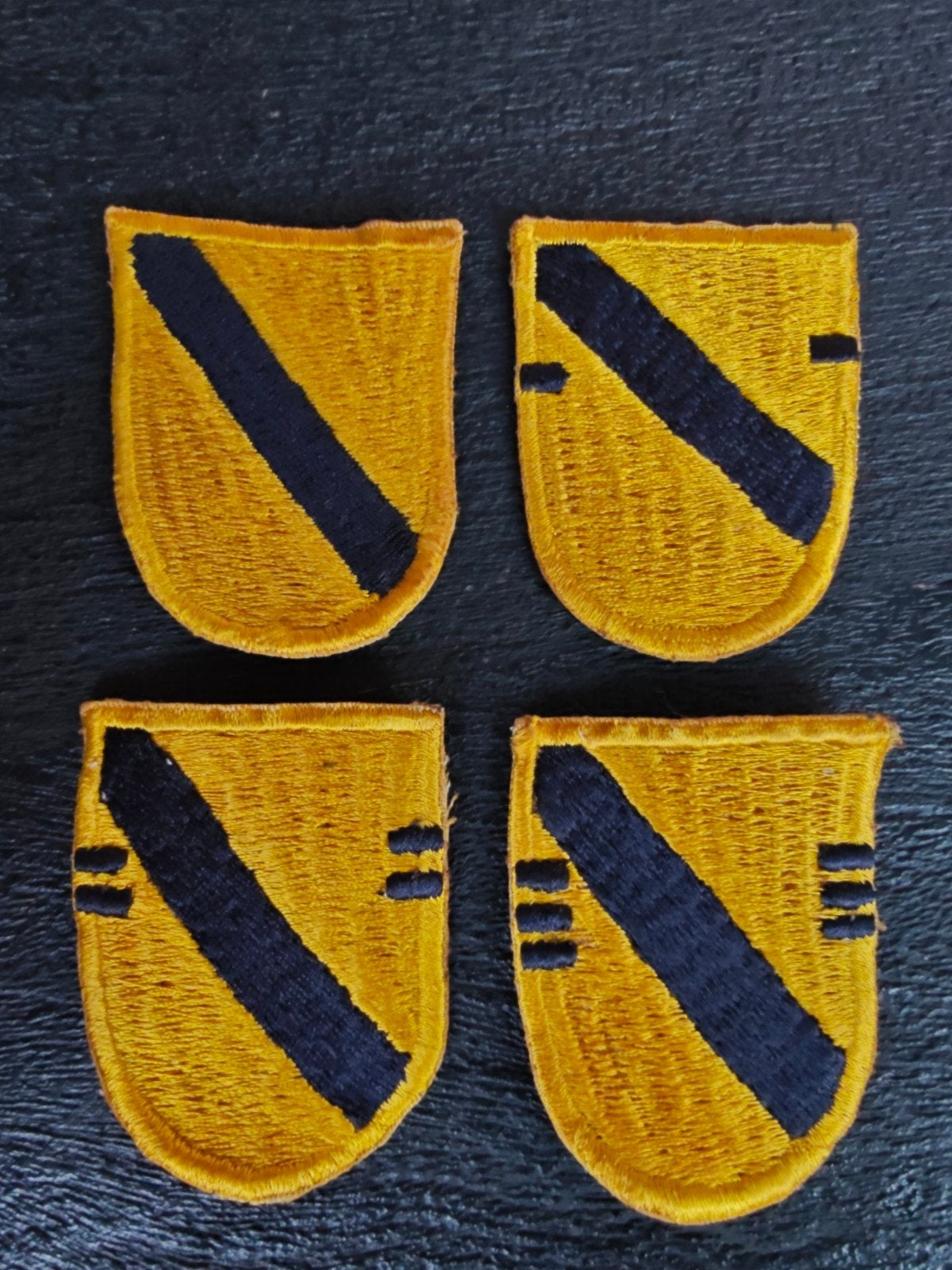 4 US Army 1st 2nd third Bde 1st Cavalry Division beret flash, Ophalen of Verzenden, Landmacht, Amerika, Embleem of Badge