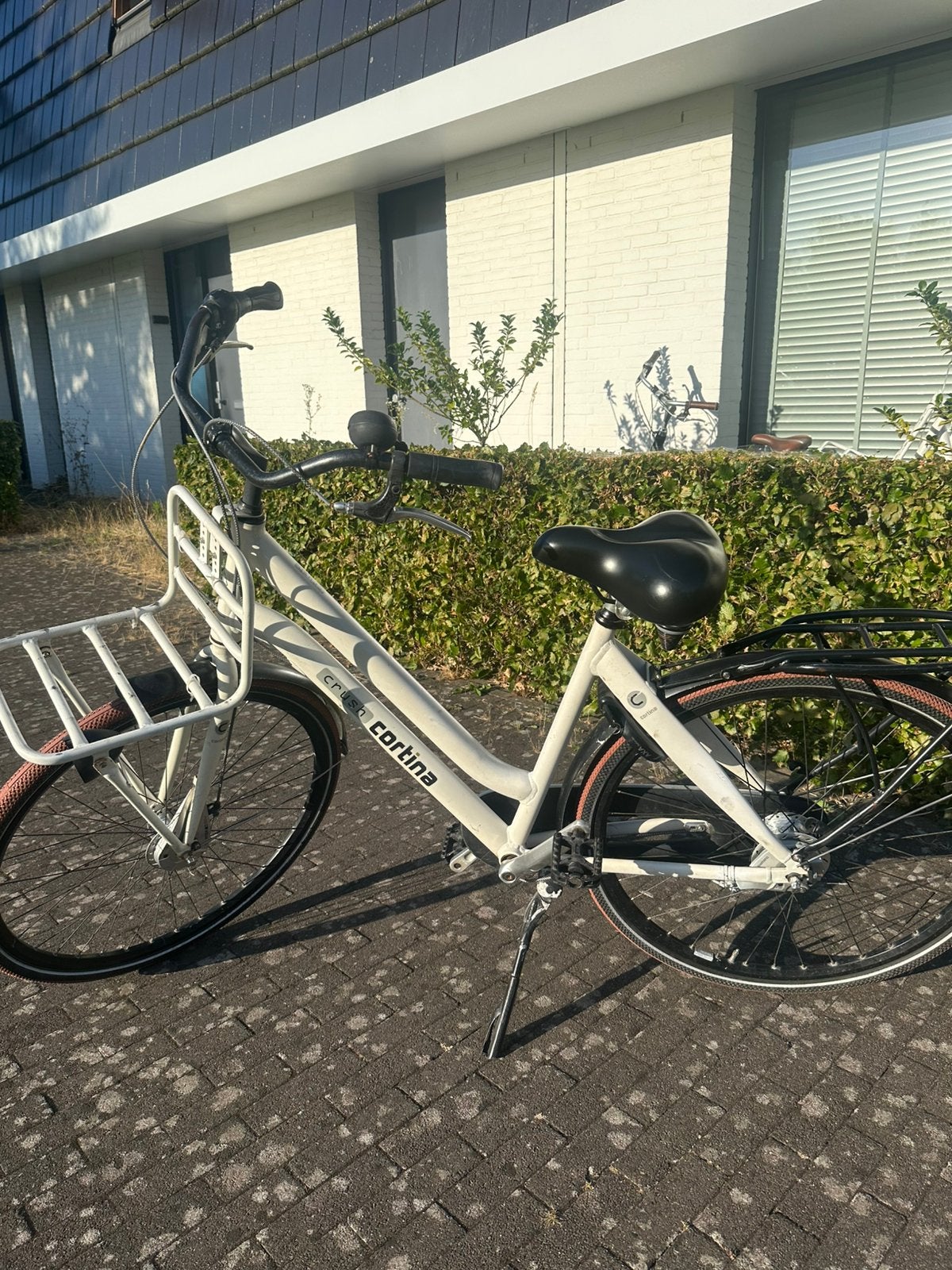 Cortina fiets wit met rode wielen, Ophalen, Zo goed als nieuw, 50 tot 53 cm, Handrem