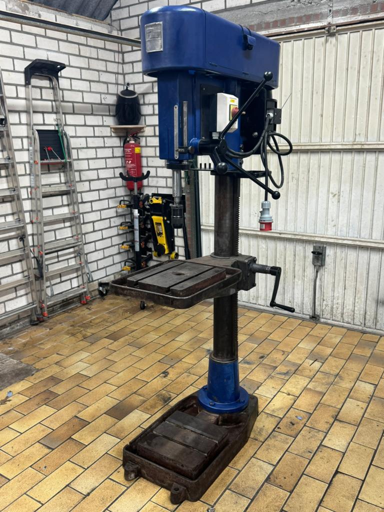 Kolomboormachine 400v gereviseerd, Ophalen, Gebruikt, Kolomboormachine