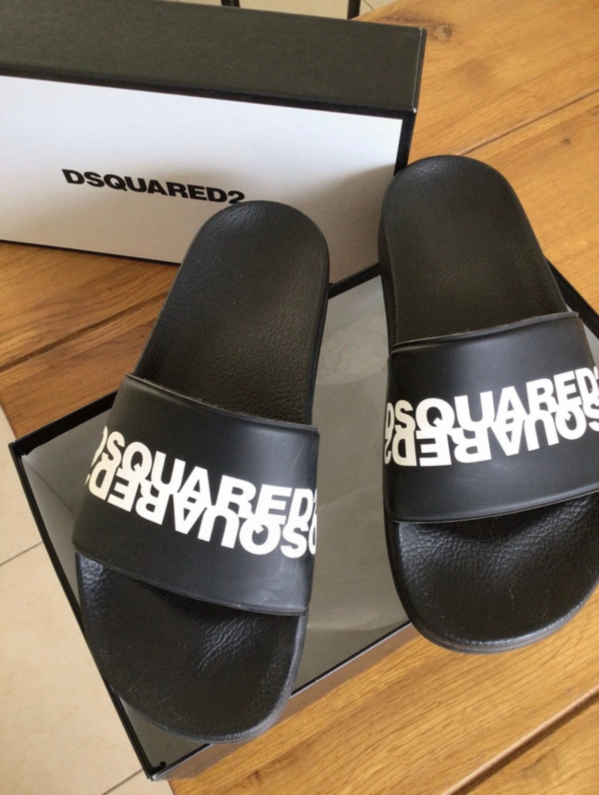 Nieuwe Dsquared badslippers maat 39 origineel!, Slippers, Verzenden, Zwart, Nieuw