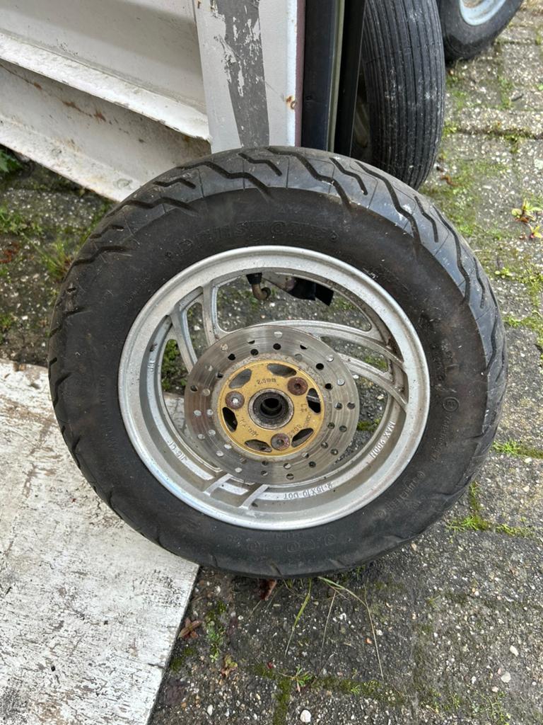Peugeot V-Clic voorvelg met band, Ophalen of Verzenden