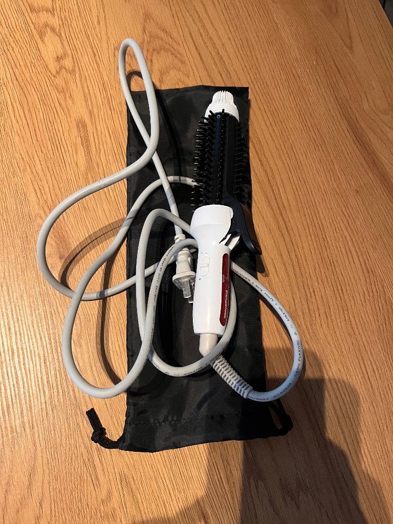 Panasonic hot air styling brush (haarborstel-föhn), Sieraden, Tassen en Uiterlijk, Uiterlijk | Haarverzorging, Ophalen of Verzenden