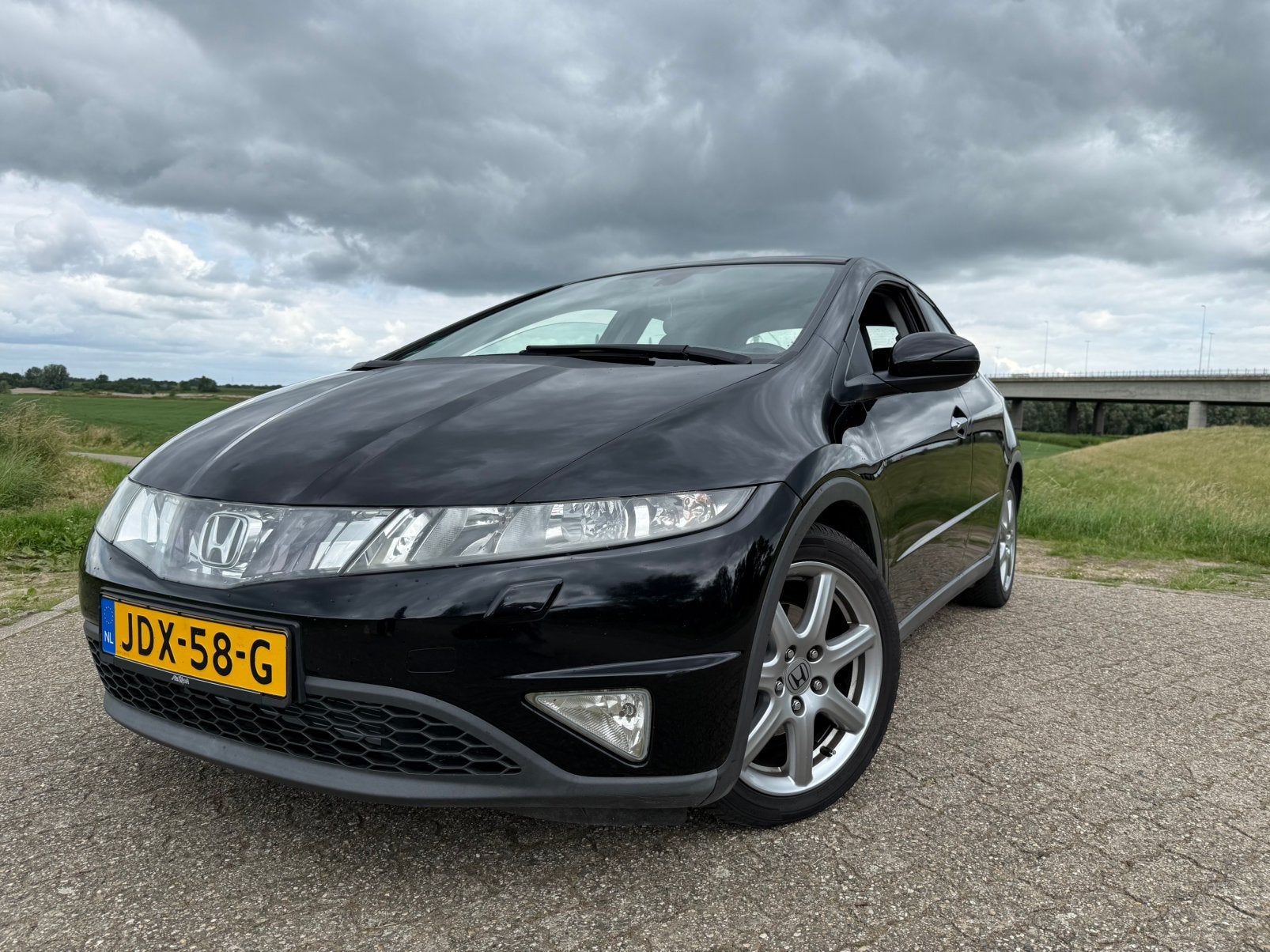 Honda Civic 5-door 1.8 i-VTEC (Executive), Auto's, Voorwielaandrijving, 15 km/l, Zwart, 4 cilinders