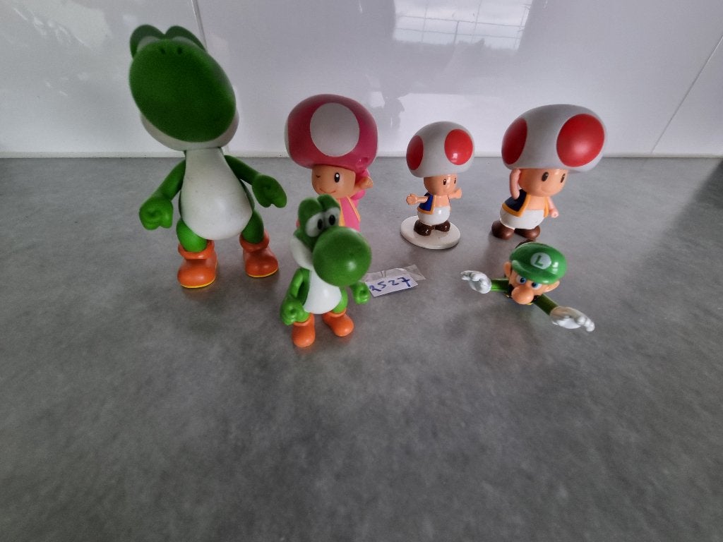 Mario Bros poppetjes, Ophalen of Verzenden, Zo goed als nieuw