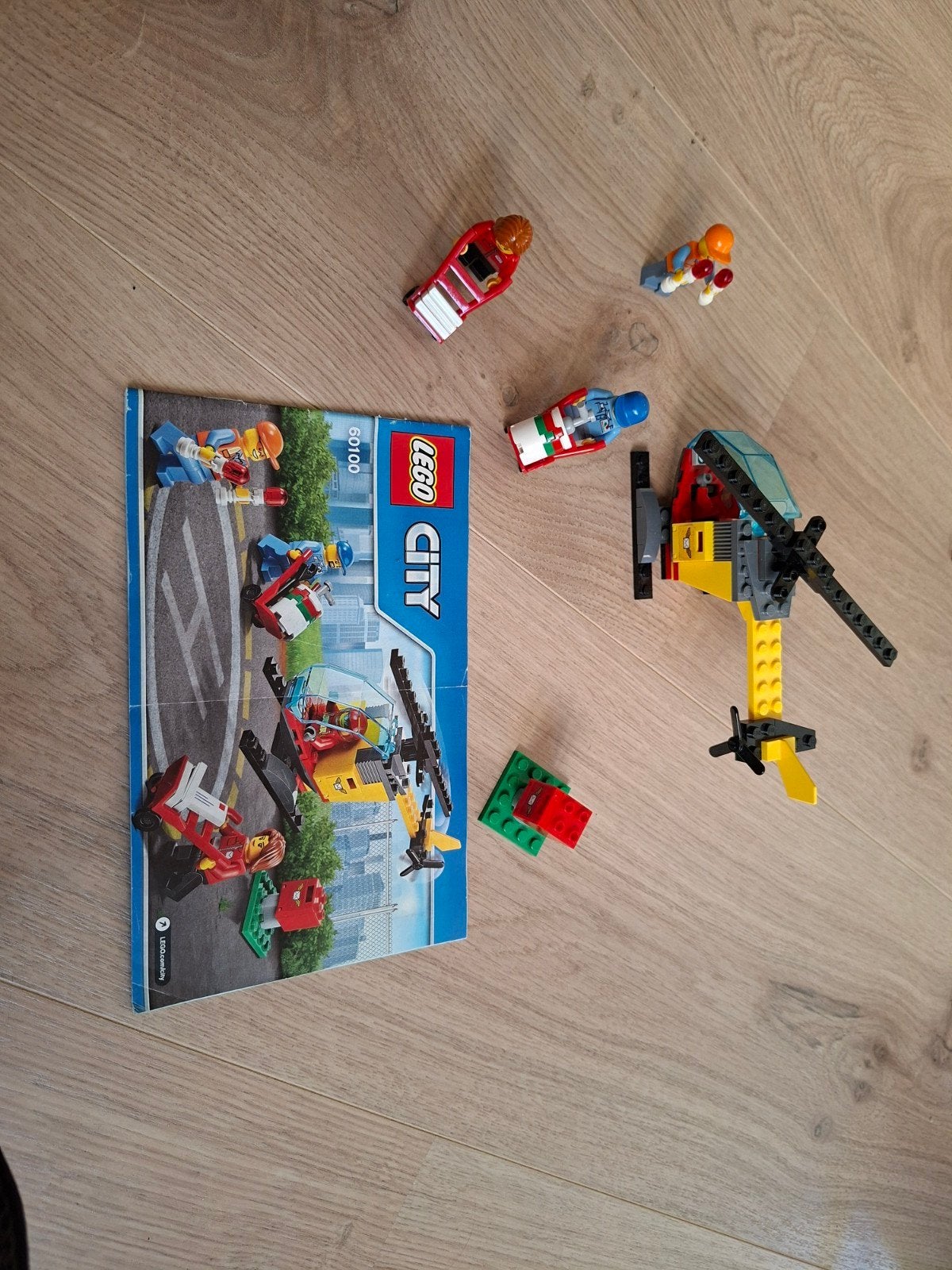 Lego City 60100 Vliegveld Starter Set - Compleet, Ophalen of Verzenden, Zo goed als nieuw, Lego, City