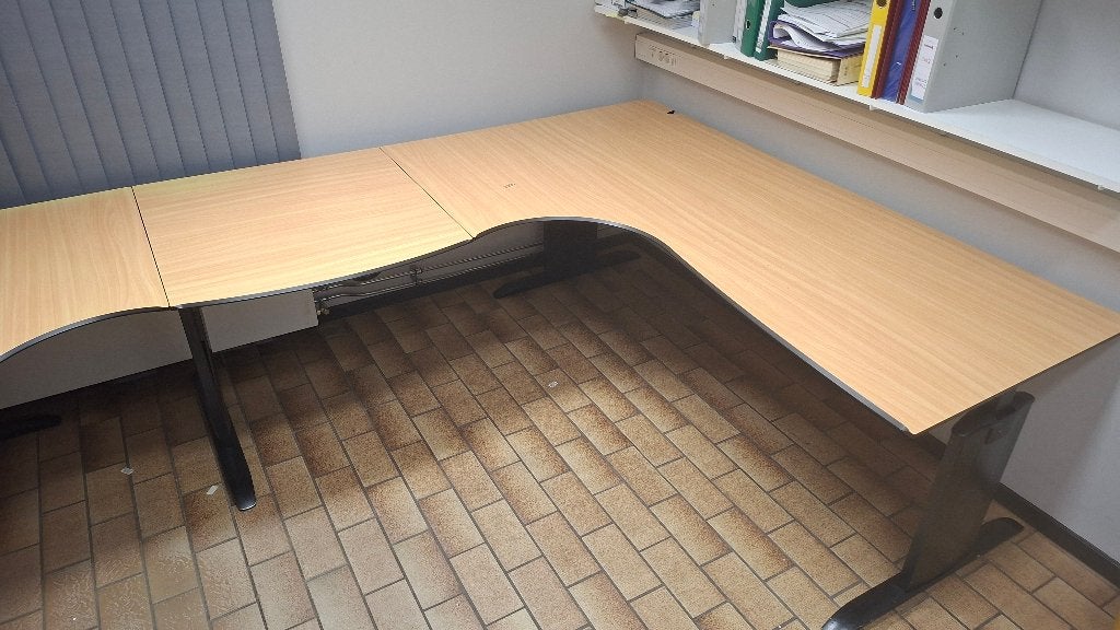 M buro / Bureau in hoogte verstelbaar met trespa blad!, Ophalen, Gebruikt, In hoogte verstelbaar, /