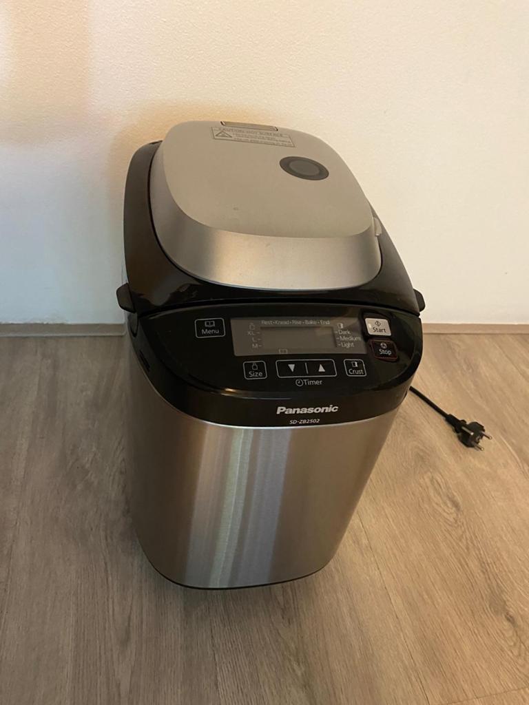 Panasonic Broodbakmachine SD-ZB2502 - Zilver/Zwart, Witgoed en Apparatuur, Meer dan 10 programma's, 800 tot 1200 gram deeg, Zo goed als nieuw