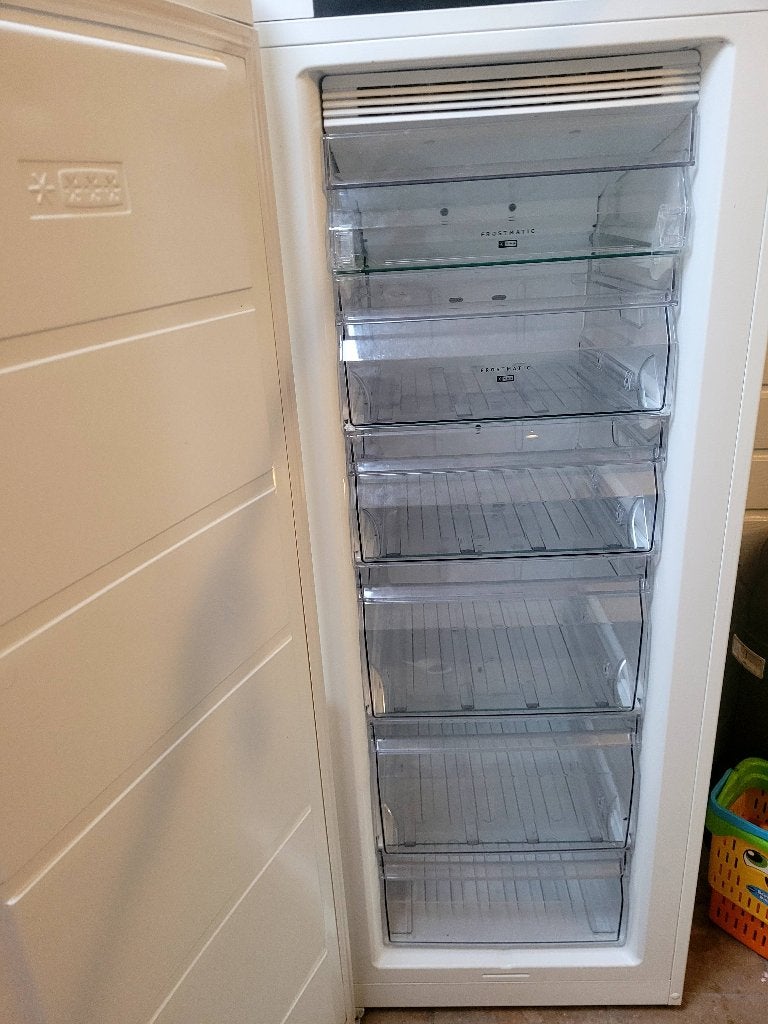Vriezer voor onderdelen of handige makers, 140 tot 160 cm, Niet werkend, Ophalen, Vrieskast